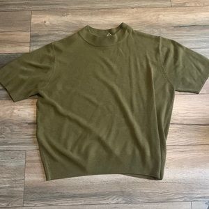Olive green short sleeved sweater